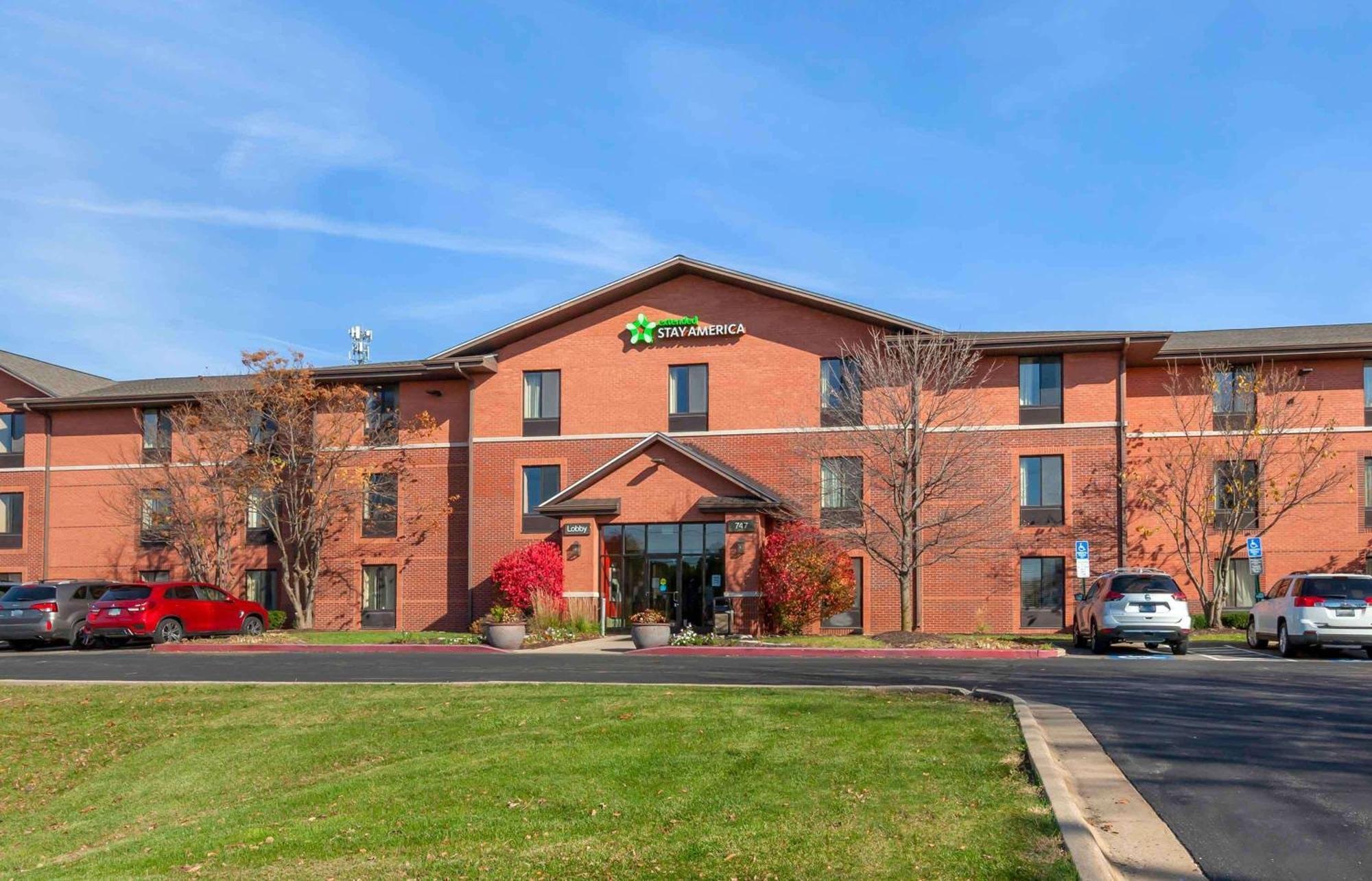 Extended Stay America Select Suites - Rockford - State Street Екстер'єр фото