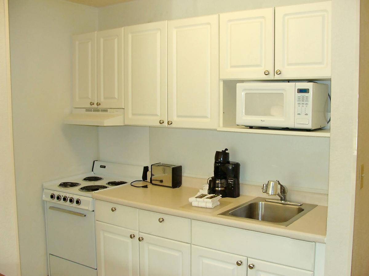 Extended Stay America Select Suites - Rockford - State Street Екстер'єр фото